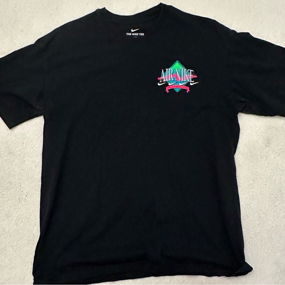 Nike Black Short Sleeve Tee with Graphic Design